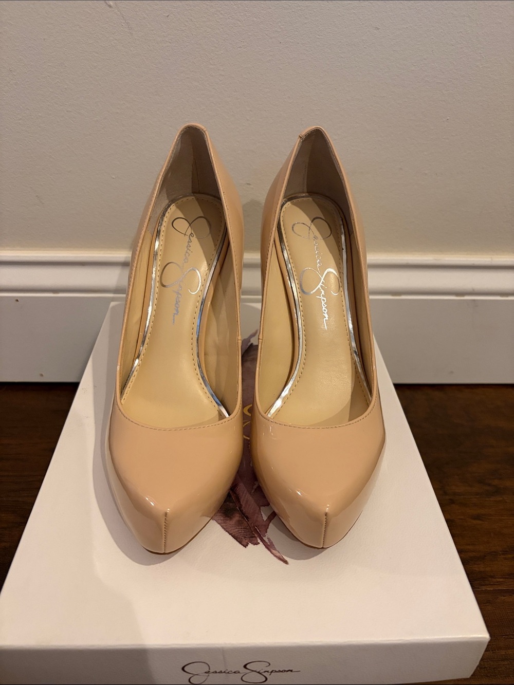 Jessica Simpson Nude Patent Platform Pumps- EUC - Picture 2 of 7